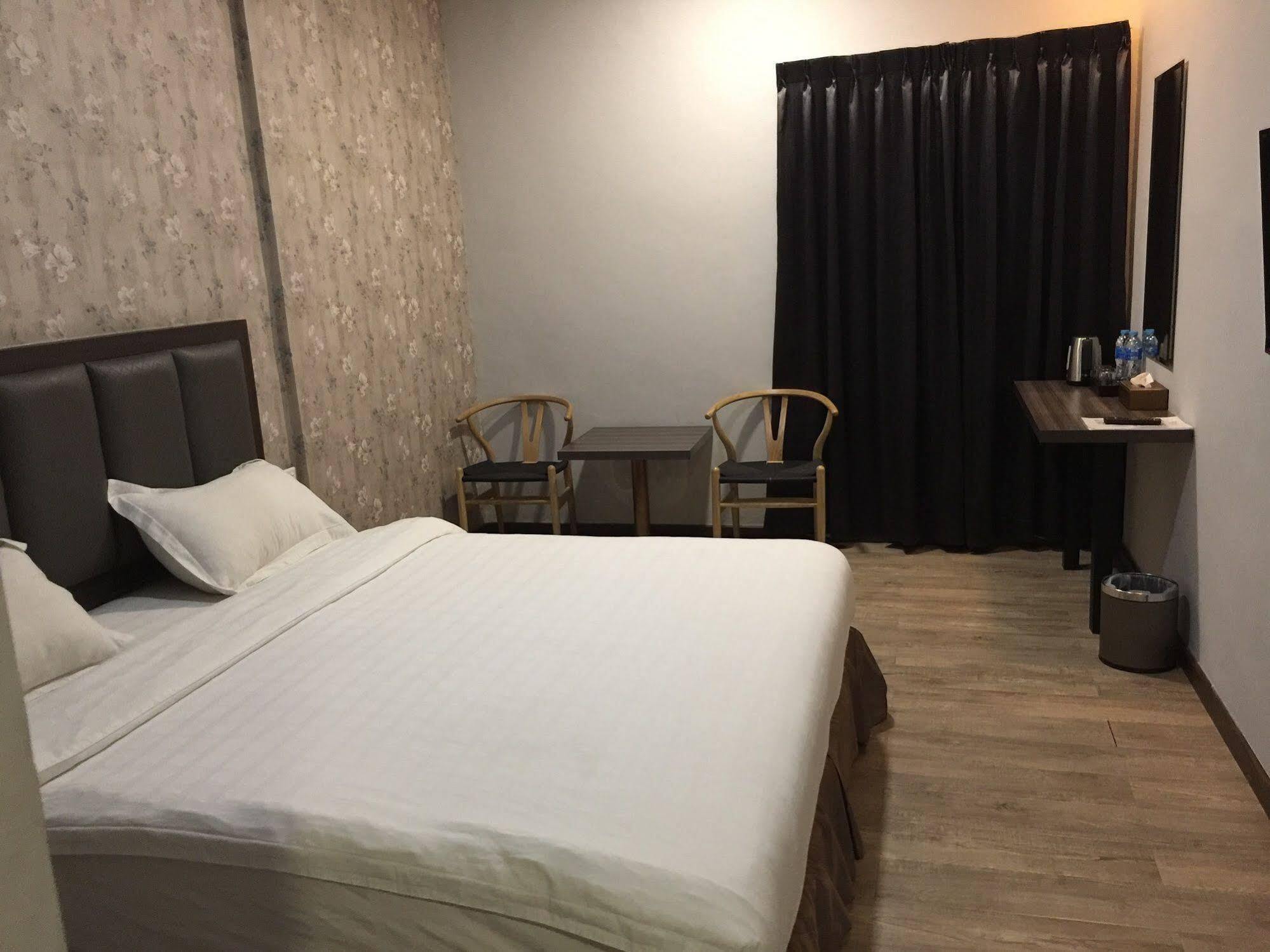 Eatern Hotel Batam Zewnętrze zdjęcie