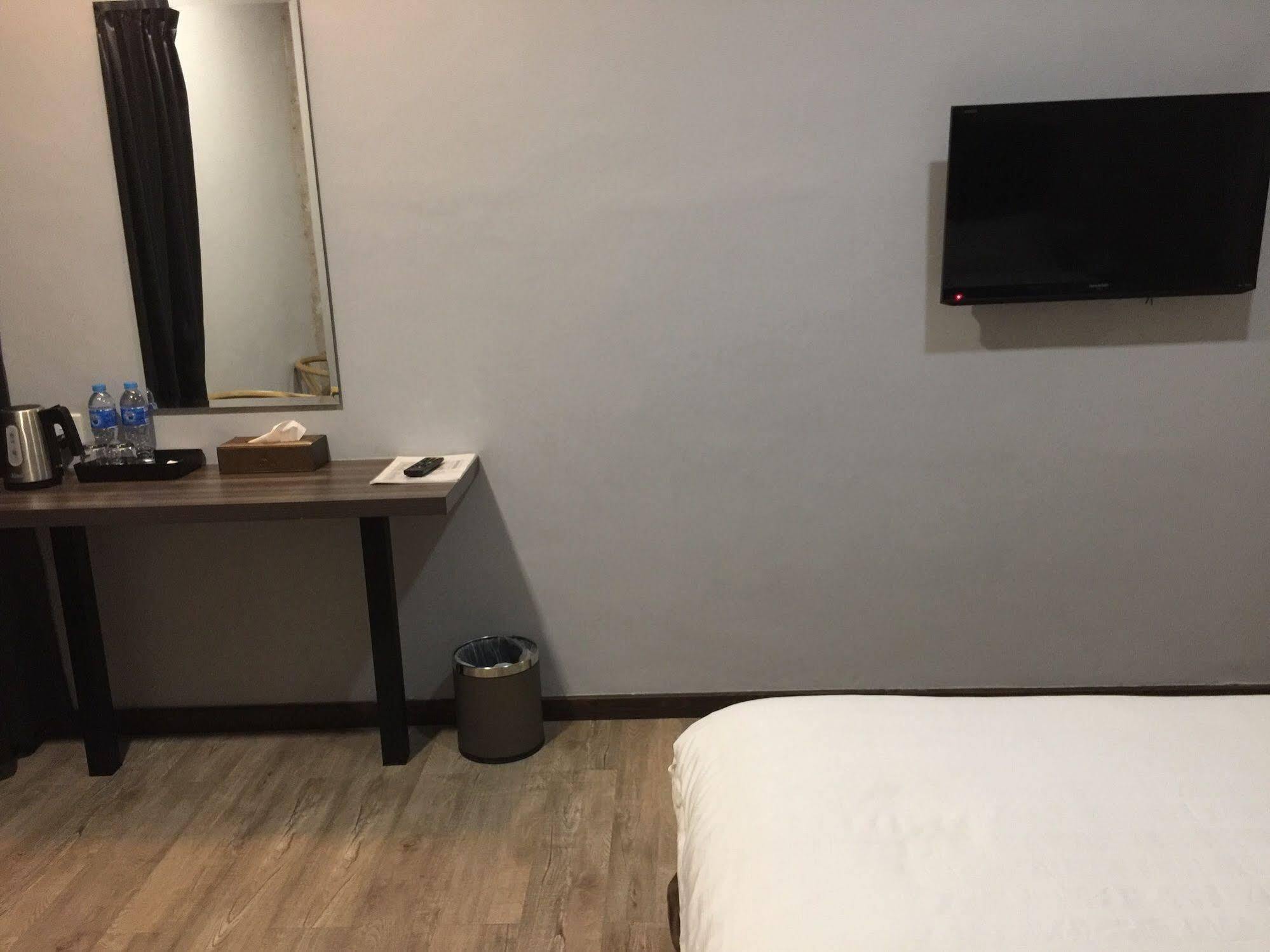 Eatern Hotel Batam Zewnętrze zdjęcie